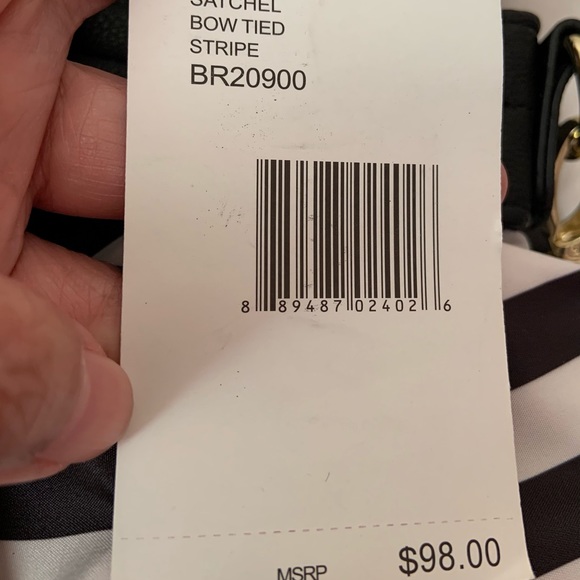 Betsy J satchel - Picture 10 of 10